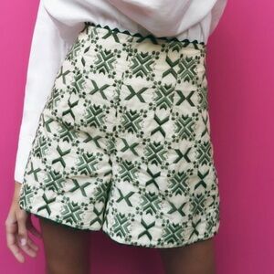 Zara High Waist Cream and Green Embroidered Patterned Summer Shorts